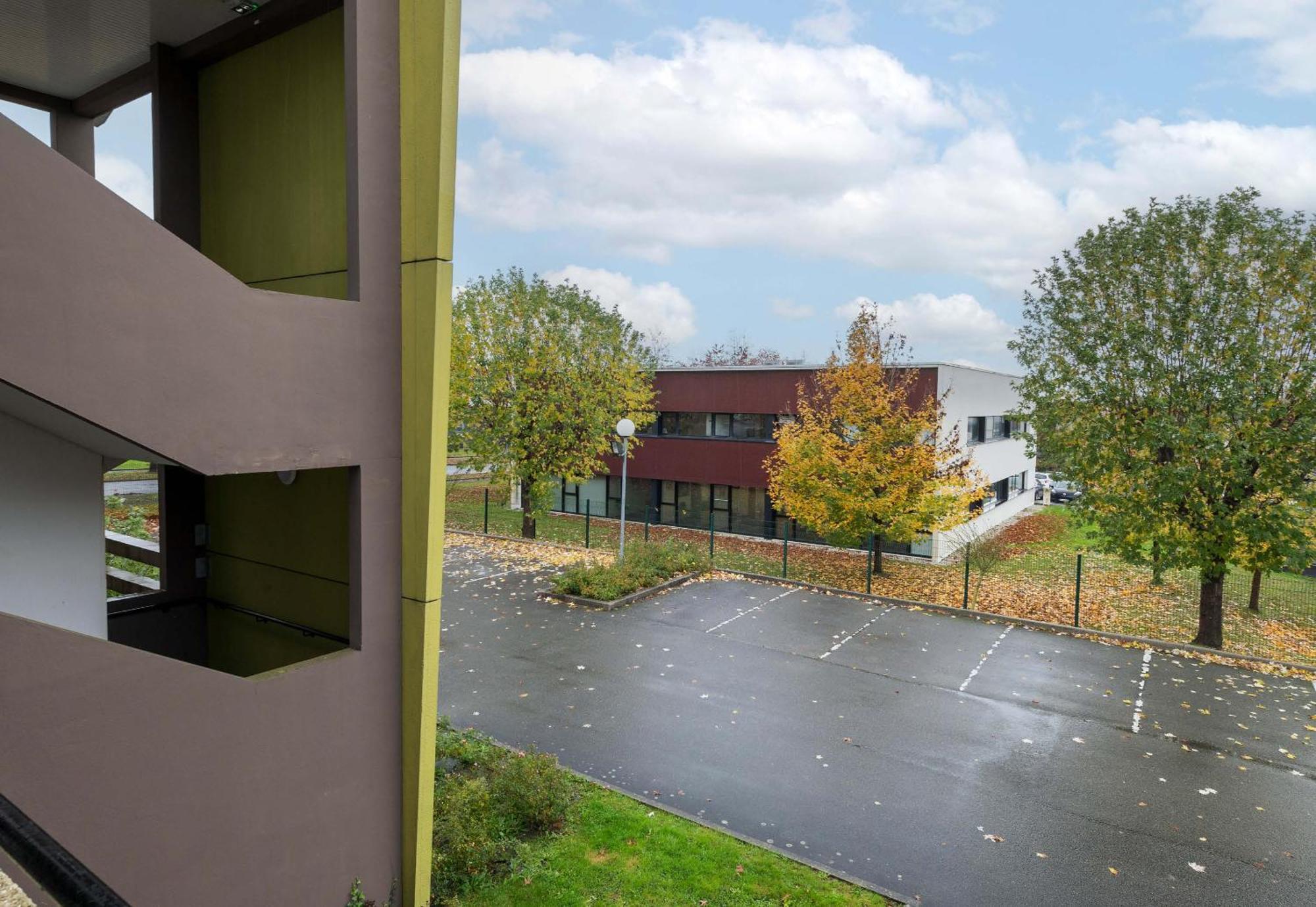 Laval 2* Changé